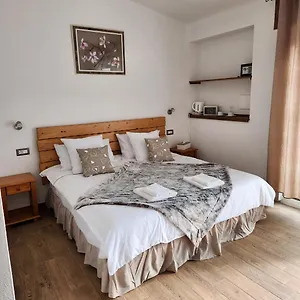  Maison d'hôtes Iloghe Di Marras Italie